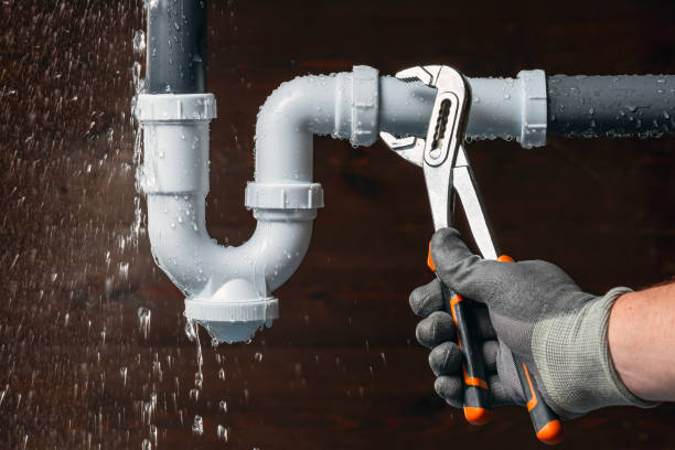 Professional Plumbing technician working in Bloomsbury, NJ